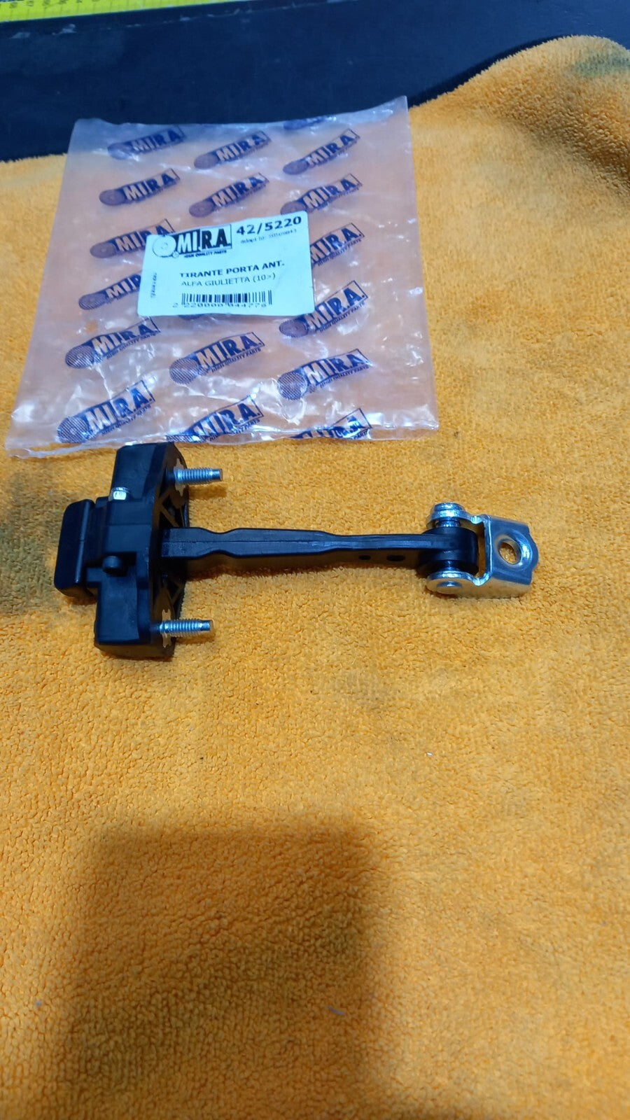 TIRANTE PORTA SI MONTA A DX DESTRA -E A SX SINISTRA GIULIETTA 2010 +TIPO 2015