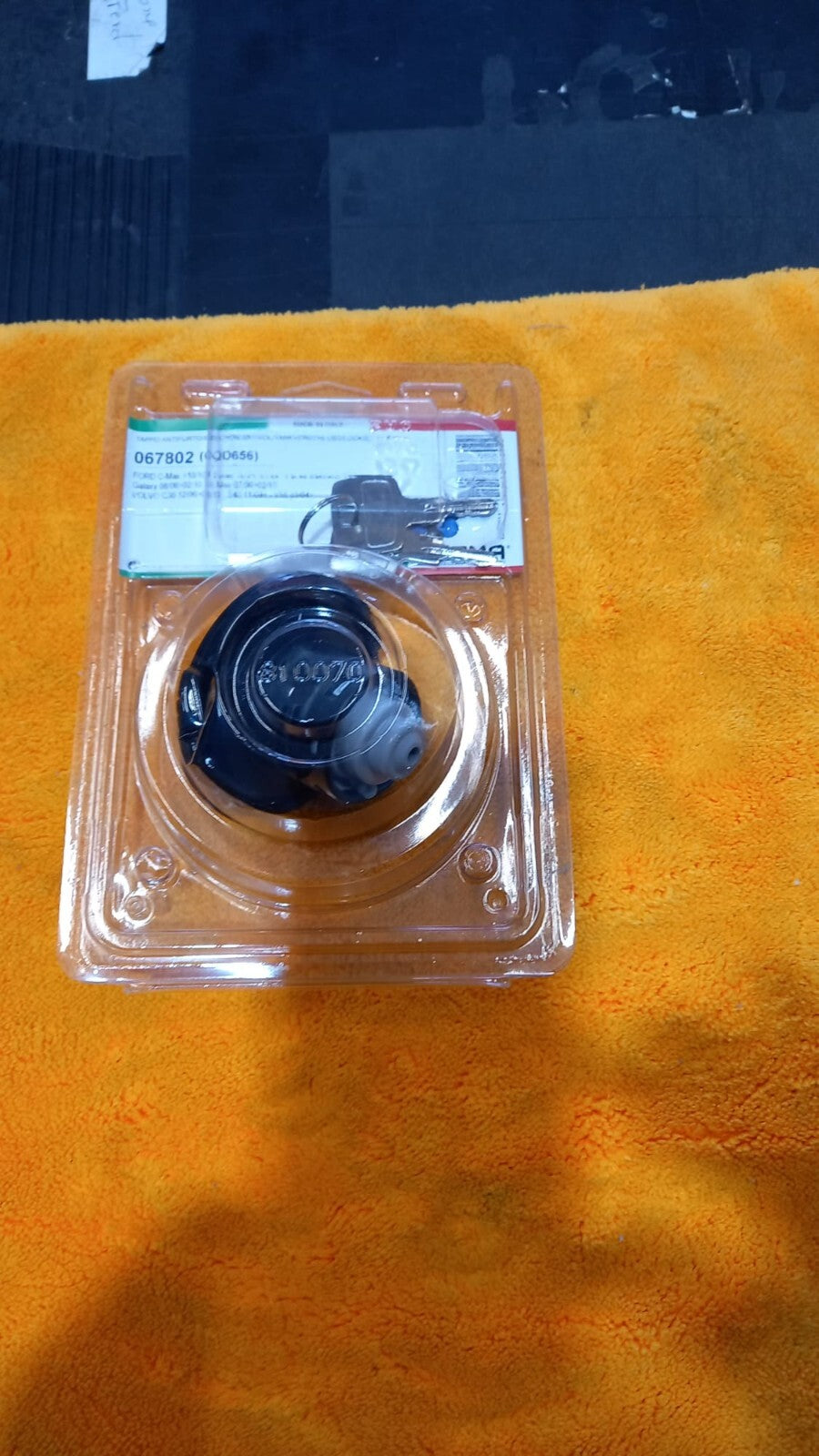TAPPO SERBATOIO FORD FOCUS 04 A 08 FORD CMAX FINO AL 2010 +SMAX+GALAXY 06- 2010
