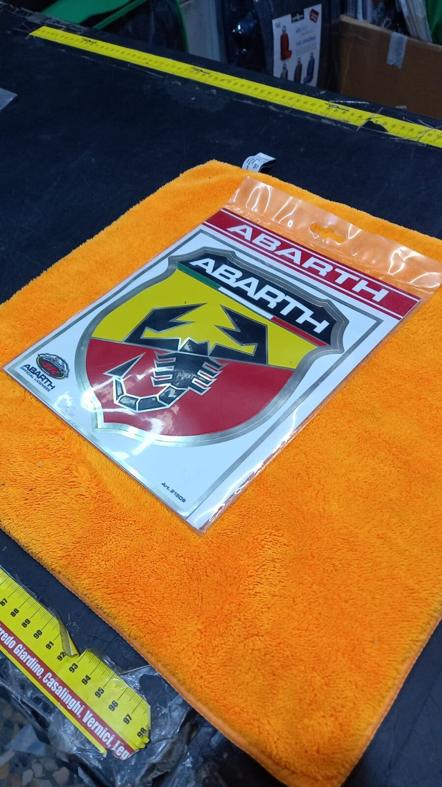 SCUDETTO ABARTH ADESIVO GIGANTE 25X20 CM.