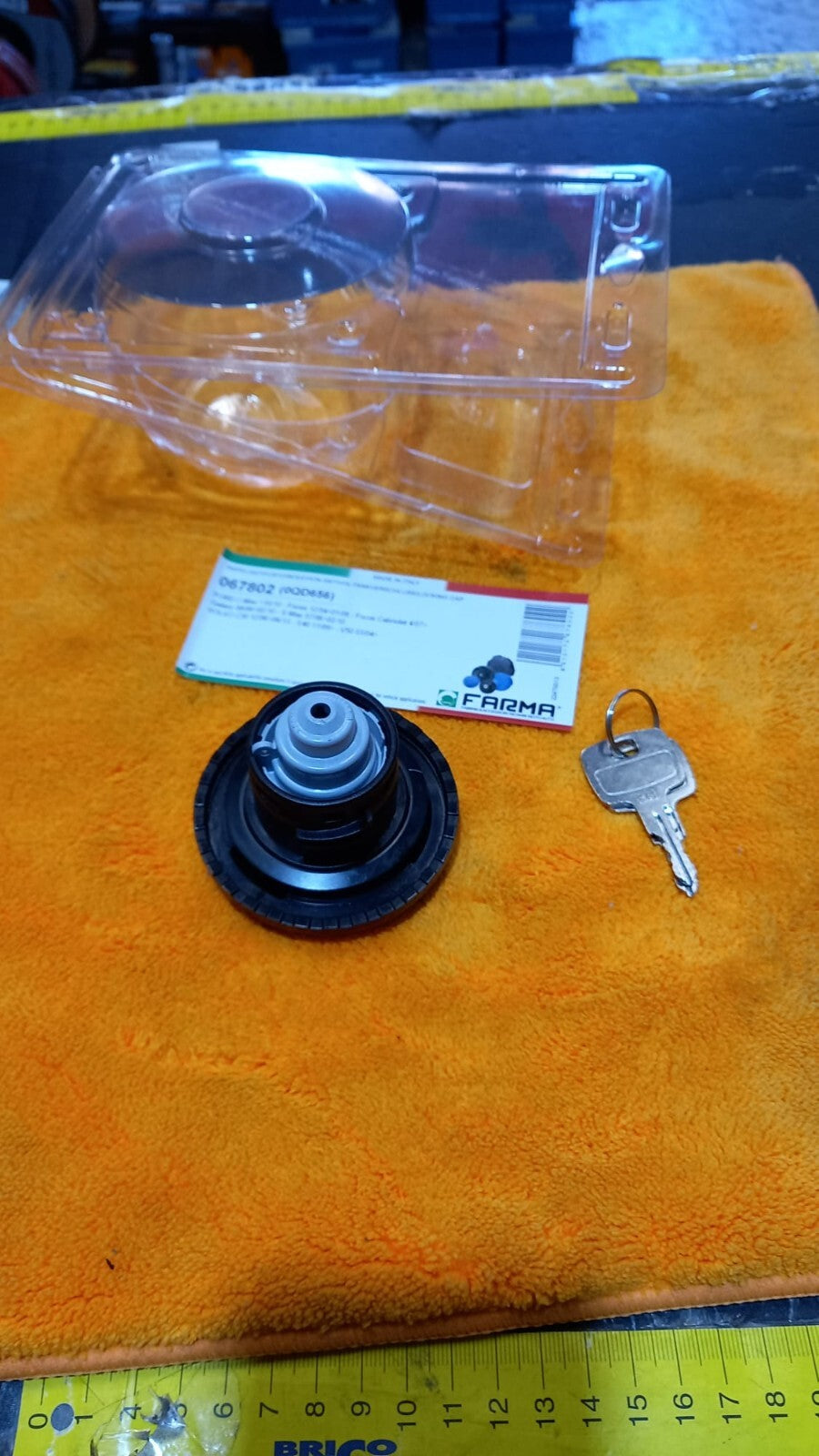 TAPPO SERBATOIO FORD FOCUS 04 A 08 FORD CMAX FINO AL 2010 +SMAX+GALAXY 06- 2010