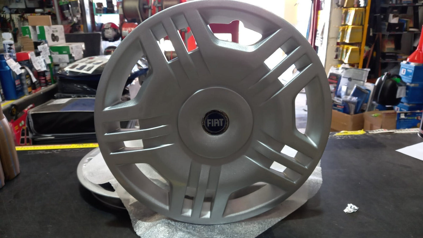 KIT 4 COPPE COPRICERCHI PER FIAT PUNTO DAL 2003 IN POI CON CERCHIO 15''