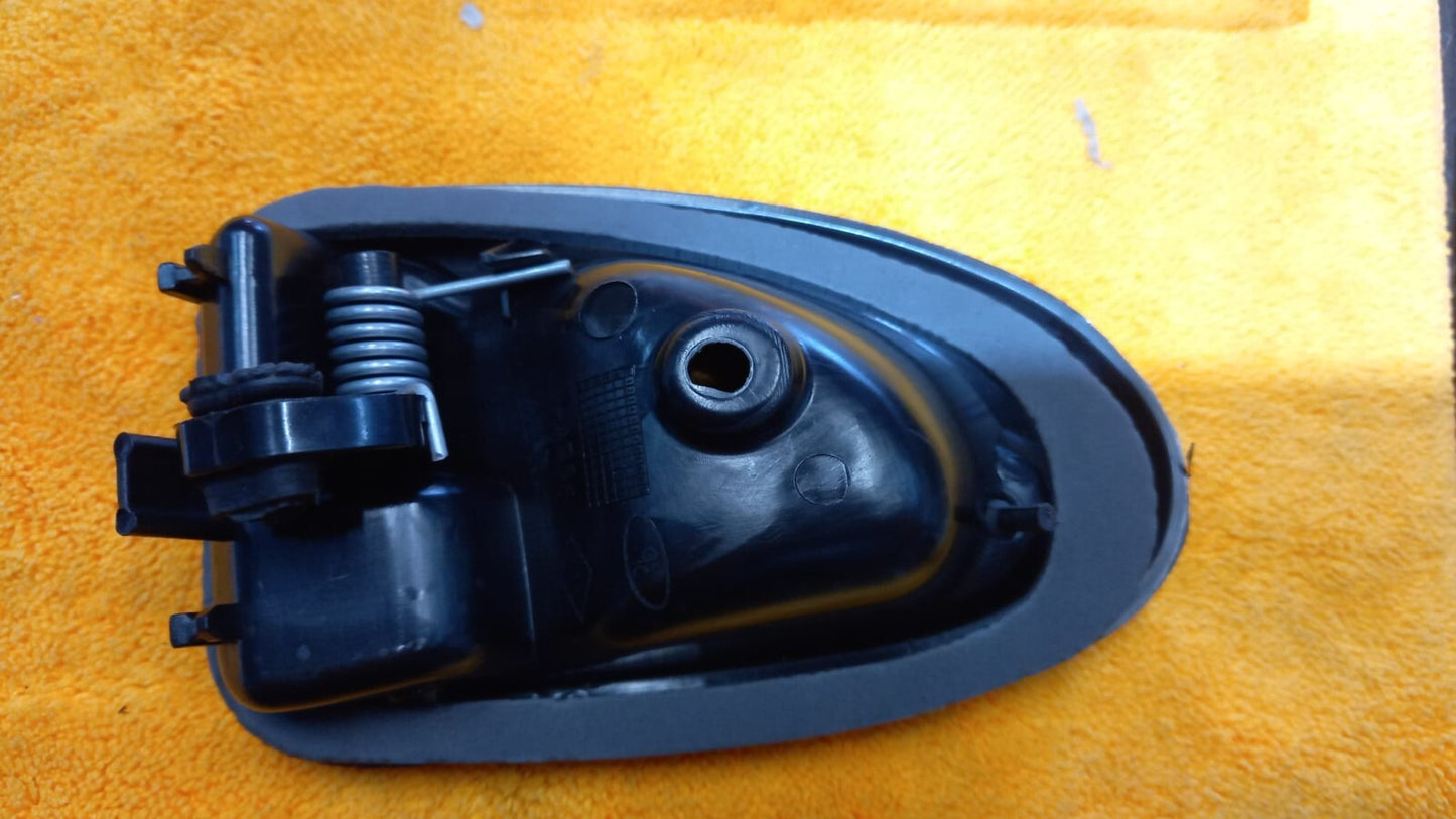 MANIGLIA INTERNA DX DESTRA IVECO DAILY DAL 2000 AL 2006