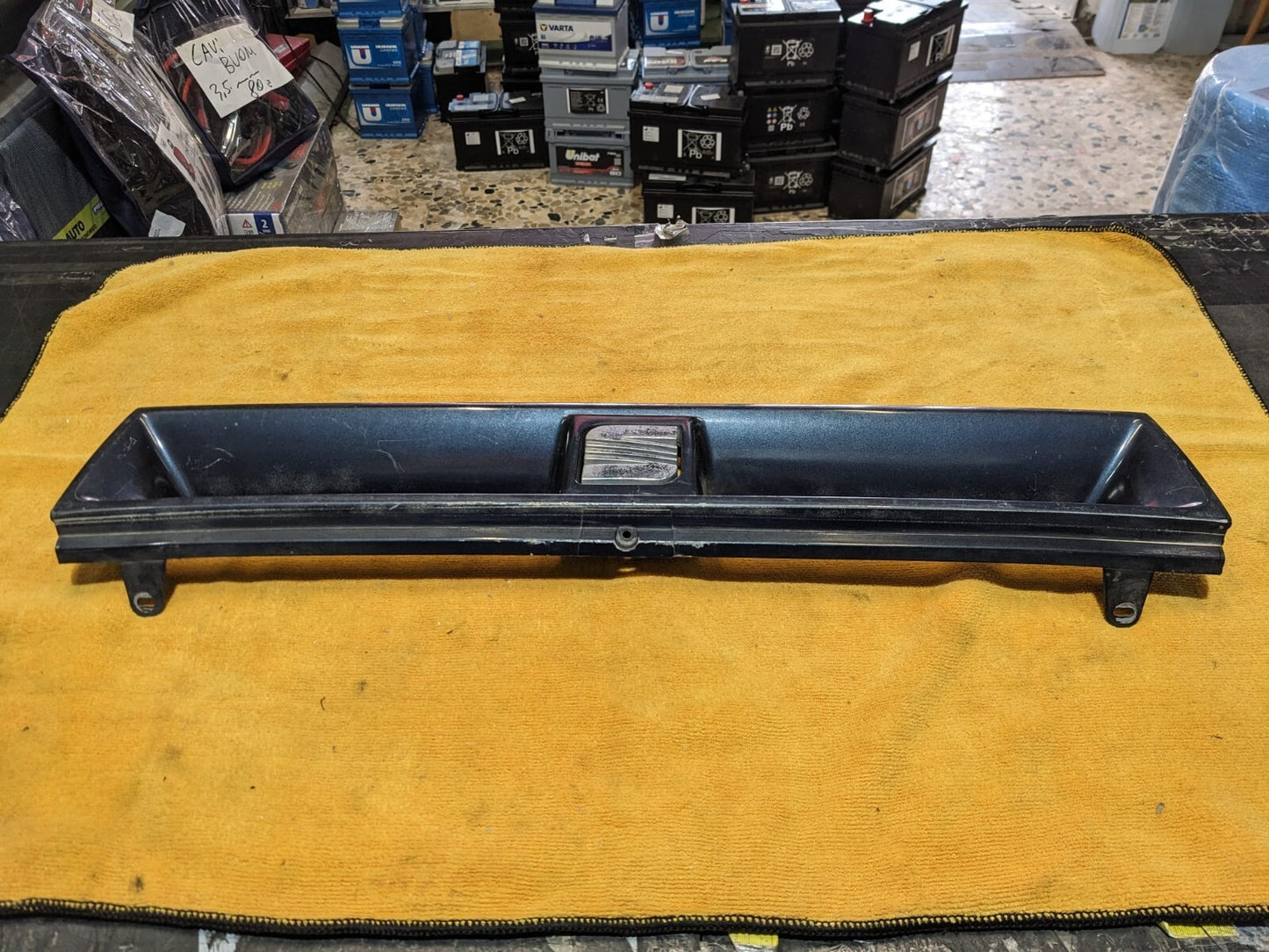 GRIGLIA ANTERIORE SEAT TOLEDO 1 1991-1998 1L0853655