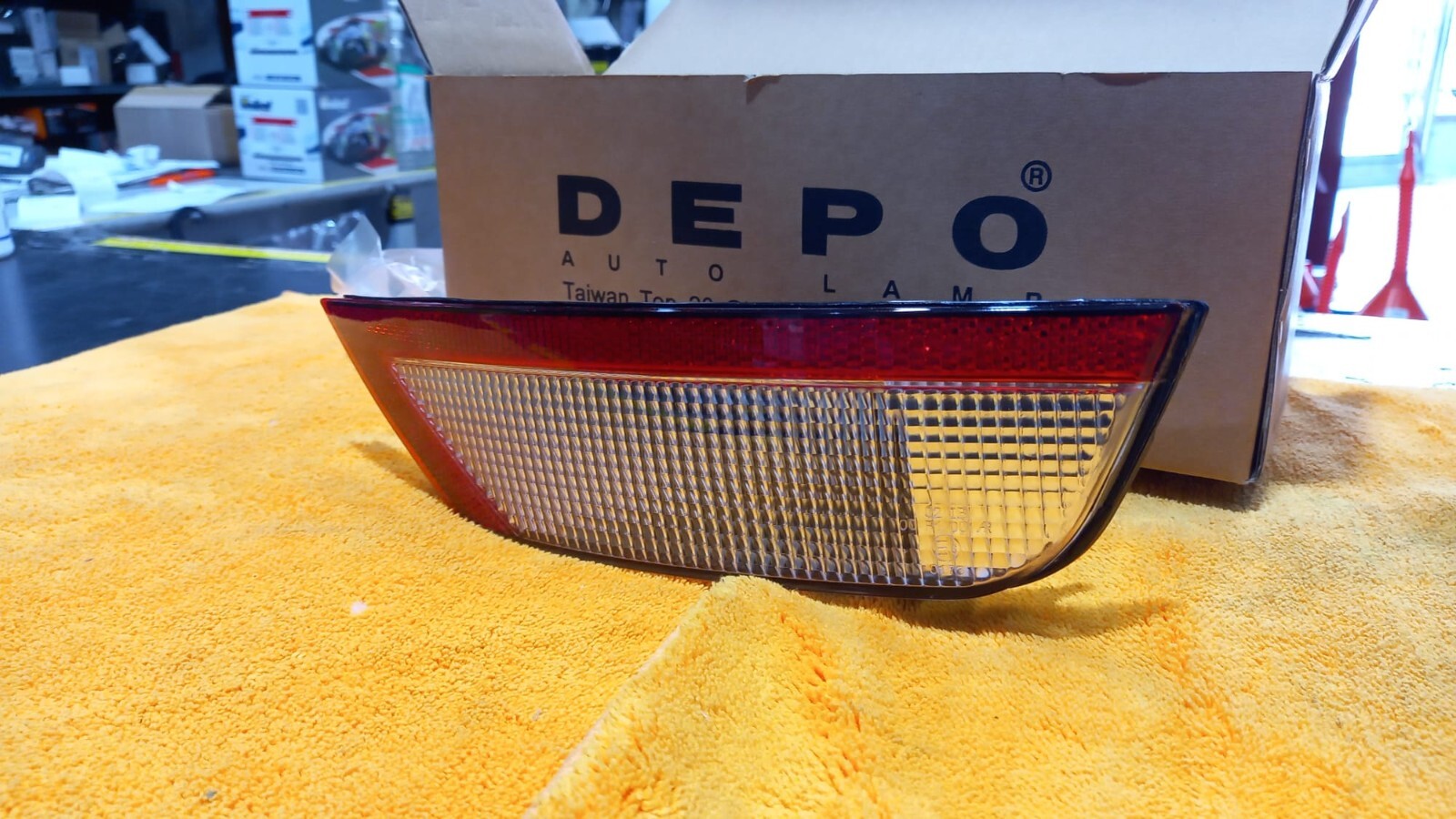 FANALE POSTERIORE RETRO MARCIA DX DESTRO FORD FOCUS DAL 2008 IN POI