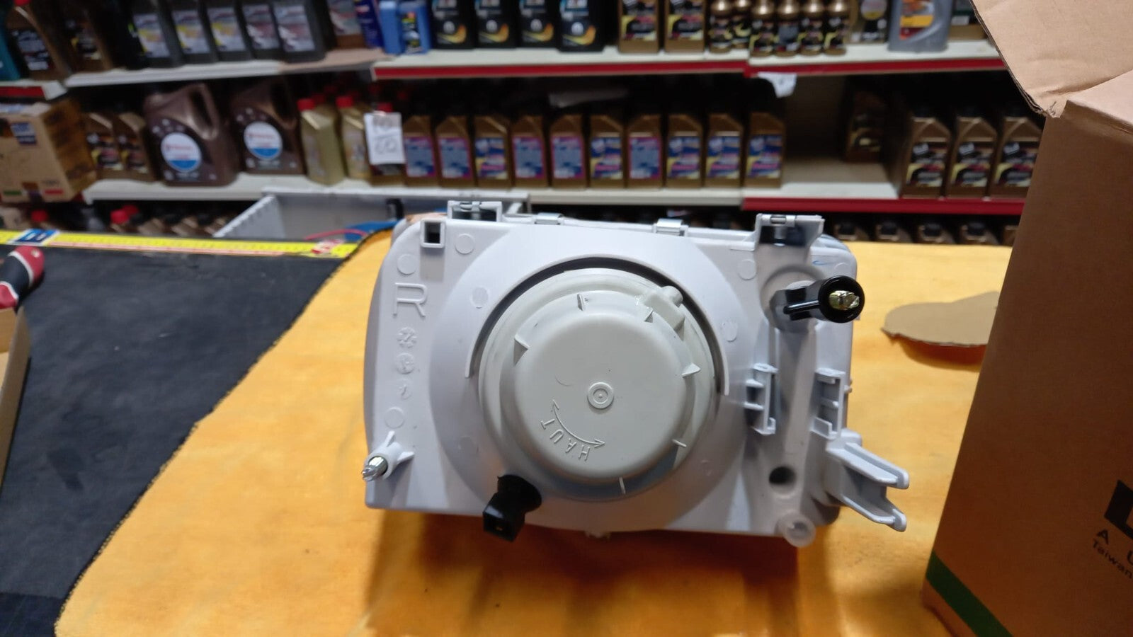 FARO FANALE PROIETTORE DX DESTRO RENAULT 21 DAL  1986 IN POI