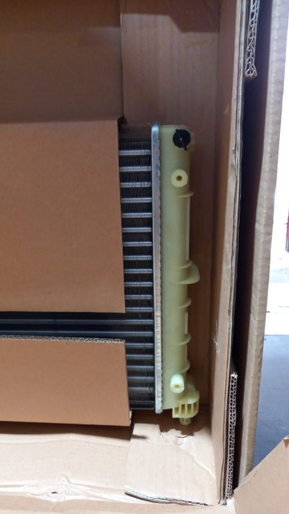 0104.3004  FRIGAIR RADIATORE ACQUA FIAT PUNTO 55-60-75  LANCIA Y
