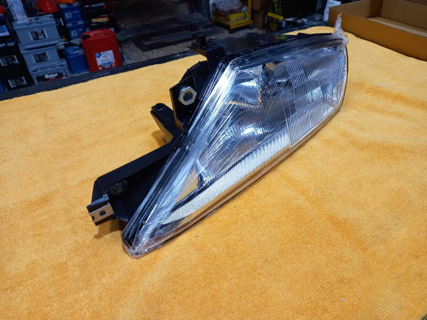 FARO,FANALE,PROIETTORE,SX SINISTRO LANCIA Y ANNO 2000 IN POI