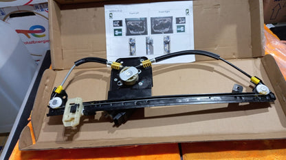 ALZAVETRO ALZACRITALLO CONFORT ANT. DX DESTRO RENAULT MODUS =8200277578, 748375