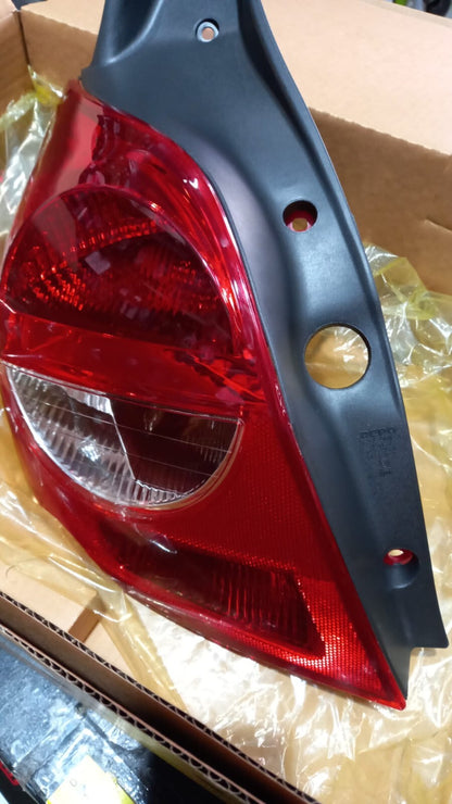 FANALE  POSTERIORE  SINISTRO  RENAULT CLIO  DAL  2005 in poi