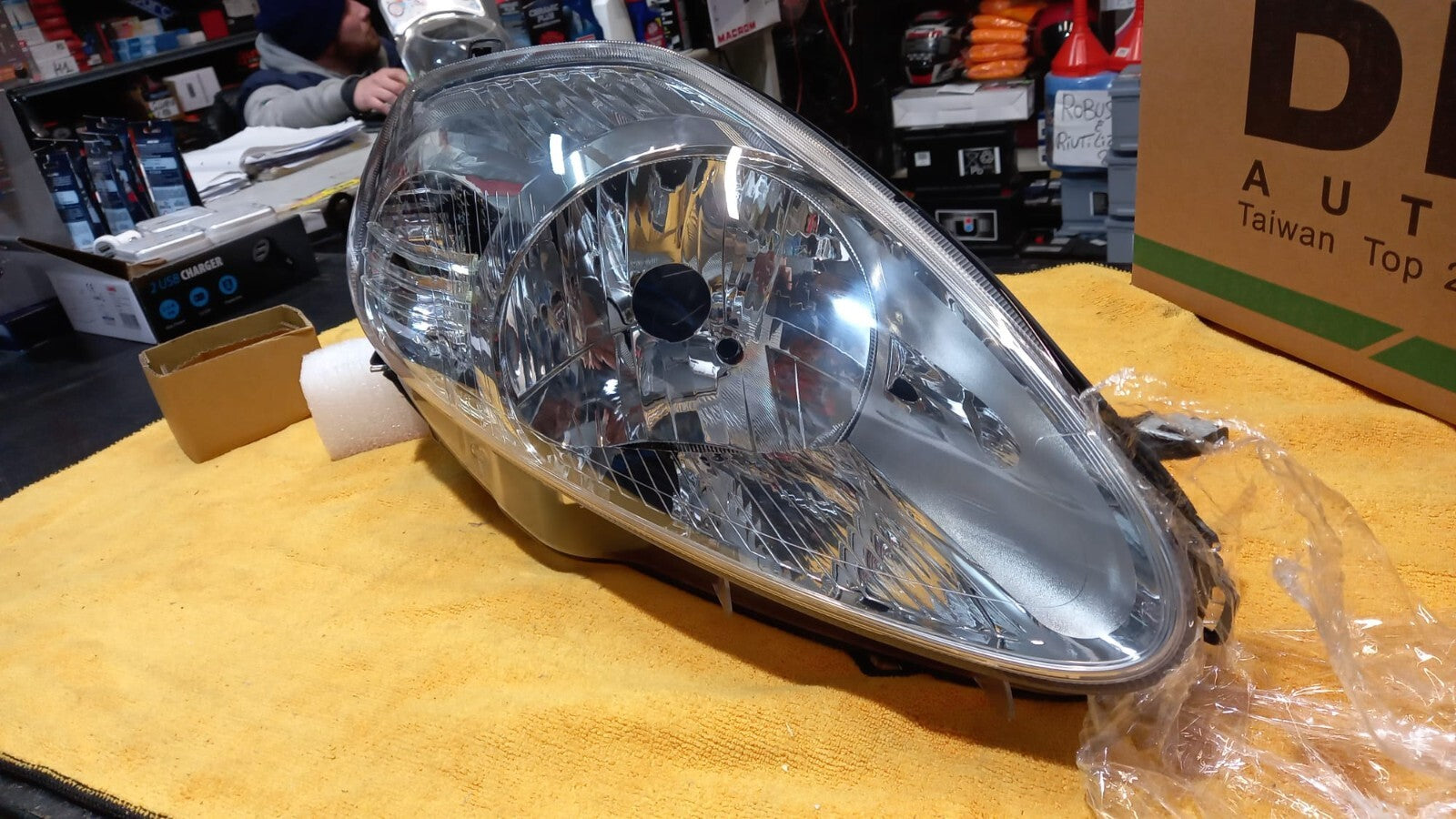 661-1147R-LD-EM FARO FANALE PROIETTORE  DX DESTRO GRANDE PUNTO DAL 2005  IN POI