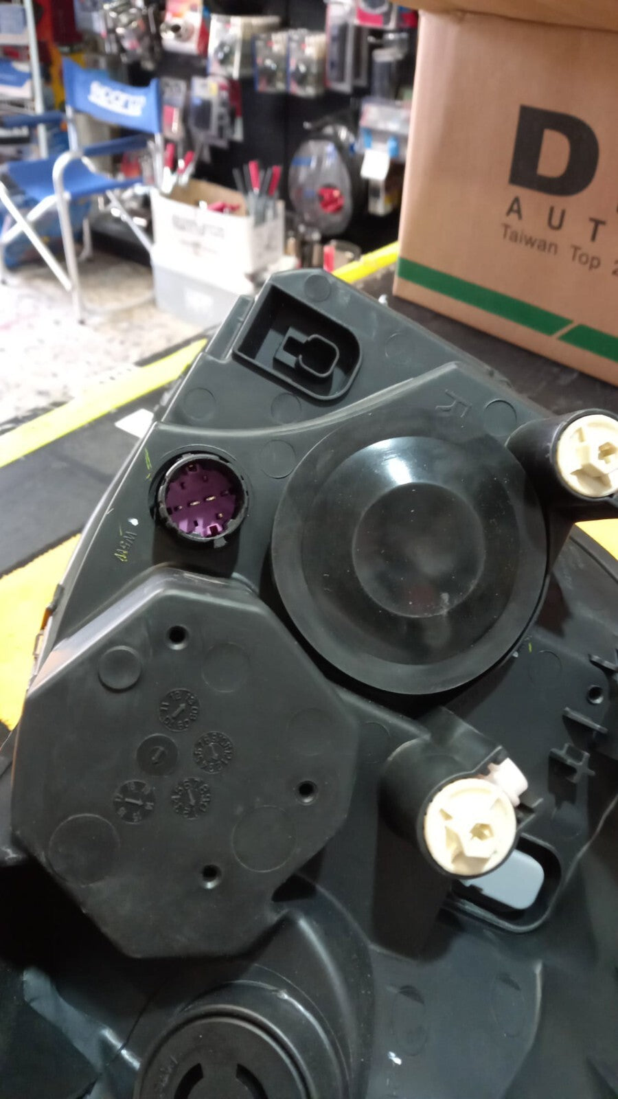 FANALE FARO  ANTERIORE SX SINISTRO FIAT GRANDE PUNTO DAL 2005 IN POI PRESA VIOLA