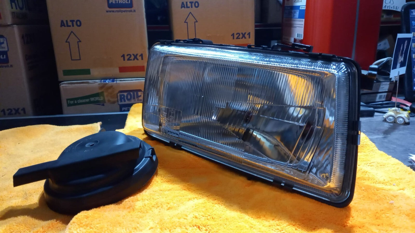 TYC 20-5083-A5-2B FARO FANALE  PROIETTORE DX DESTRO AUDI 80 DAL 1986 AL 1991