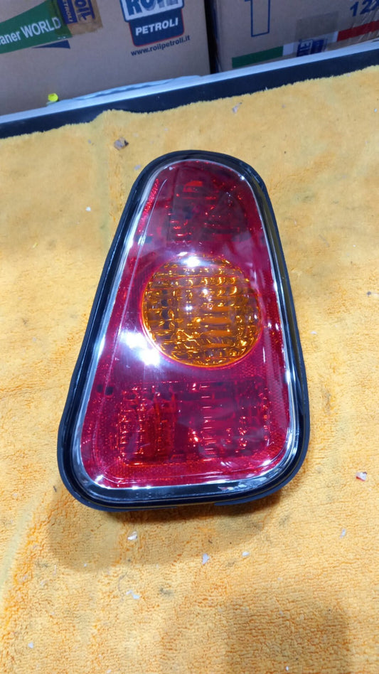 882-1902R-UE   FANALE POSTERIORE DX DESTRA MINI ONE =COPER   DAL 2001 AL 2004