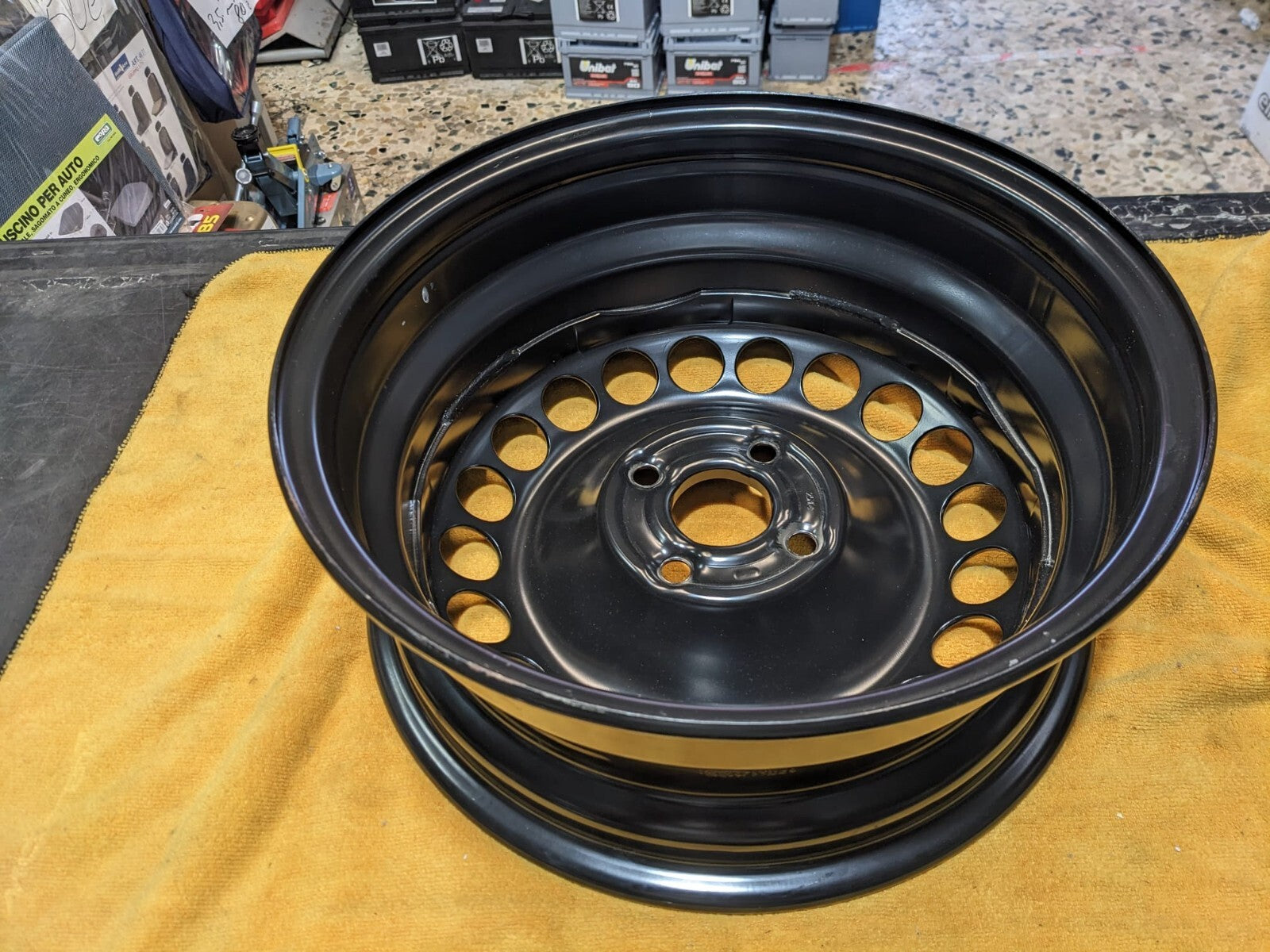 CERCHIO RUOTA IN ACCIAIO R1-1648 R15 OPEL ADAM, CORSA D, CORSA E 2006 IN POI