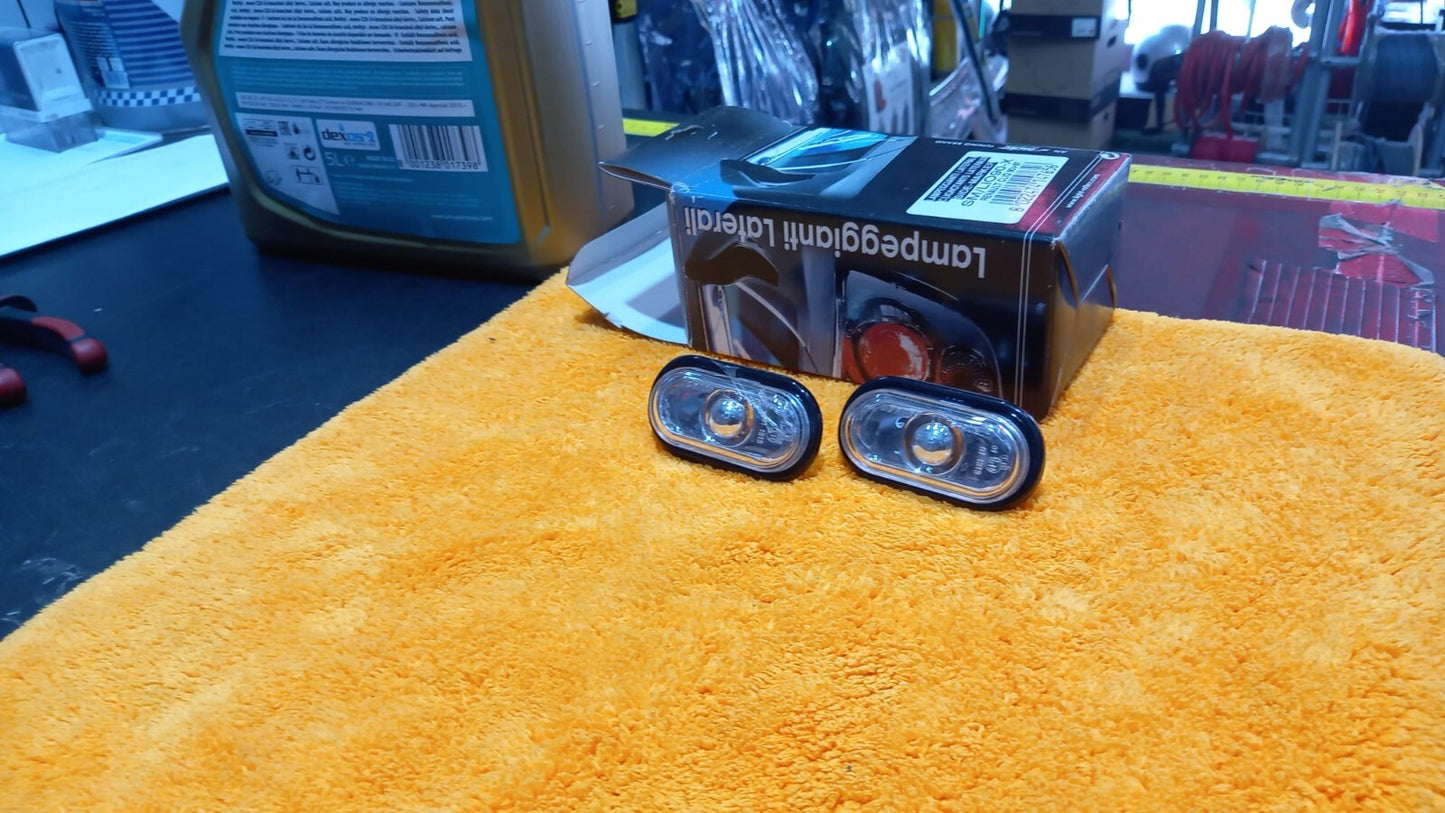KIT FANALINI FRECCIA LOOK CRISTAL SPORTIVO RENAULT CLIO DAL1990 AL 1997