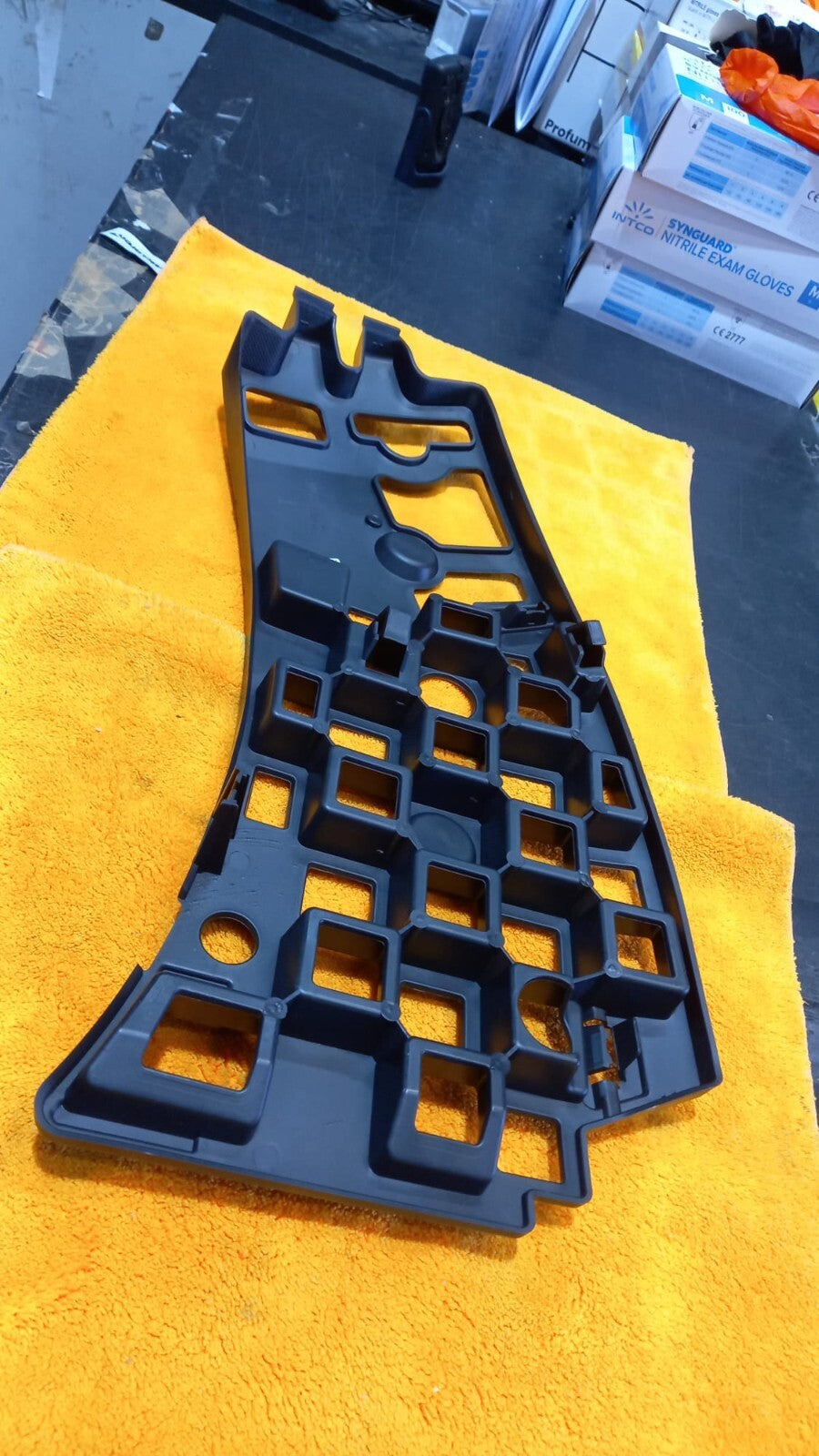STAFFA SX SINISTRA PARAURTI ANTERIORE PEUGEOT 3008 DAL 2009 IN POI =1611188780