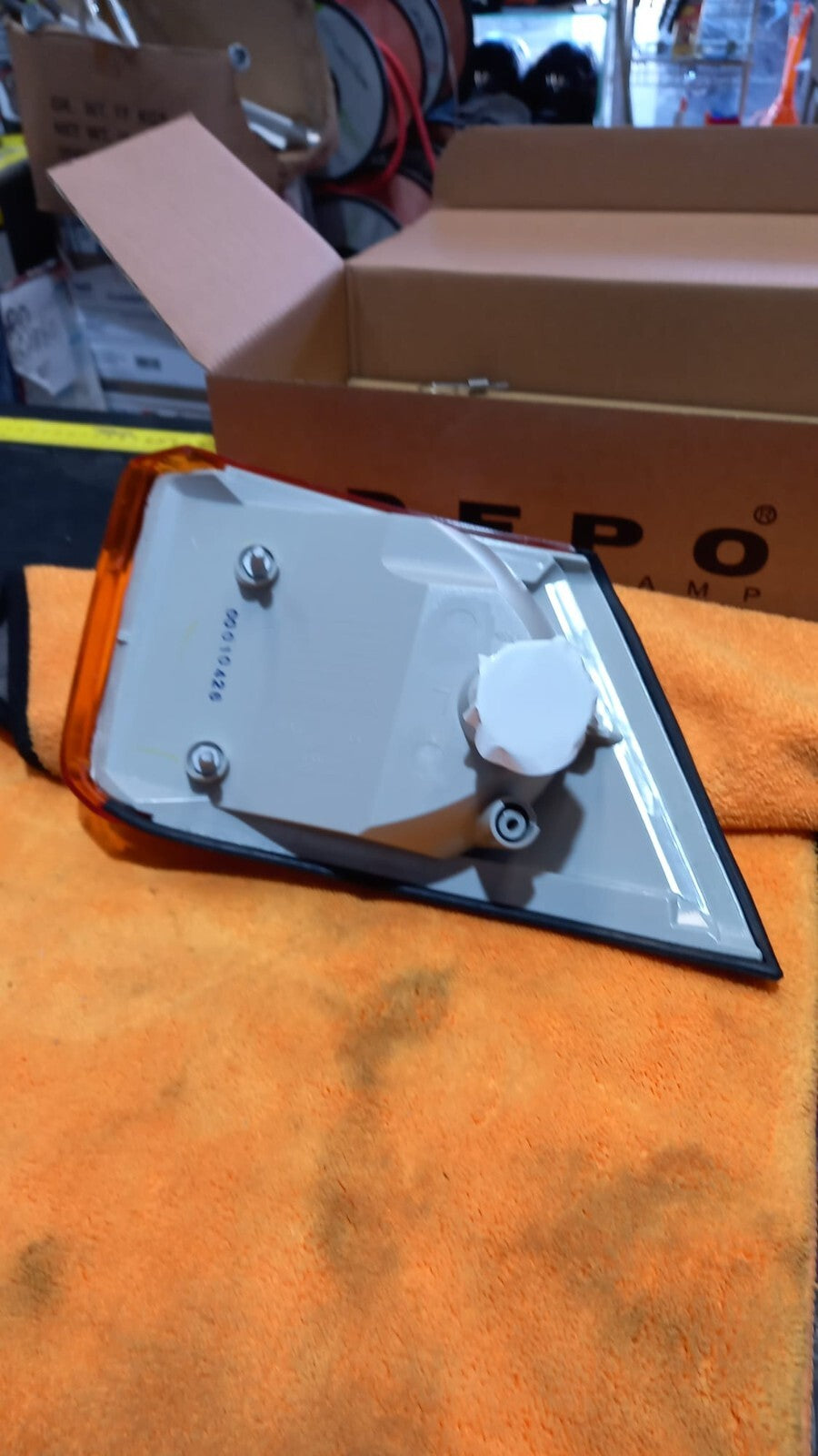 FANALE FRECCIA ANTERIORE DX DESTRA IVECO DAILY DAL 2000 IN POI