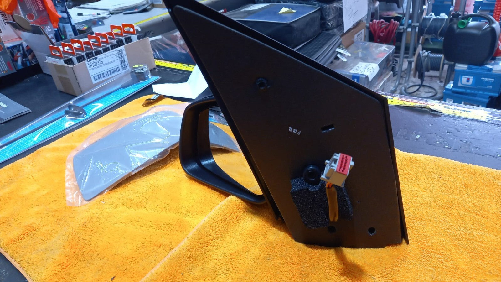 SPECCHIO RETROVISORE SX SINISTRO FORD FIESTA DAL 2006 AL 2008 SI CHIUDE ELETTRIC