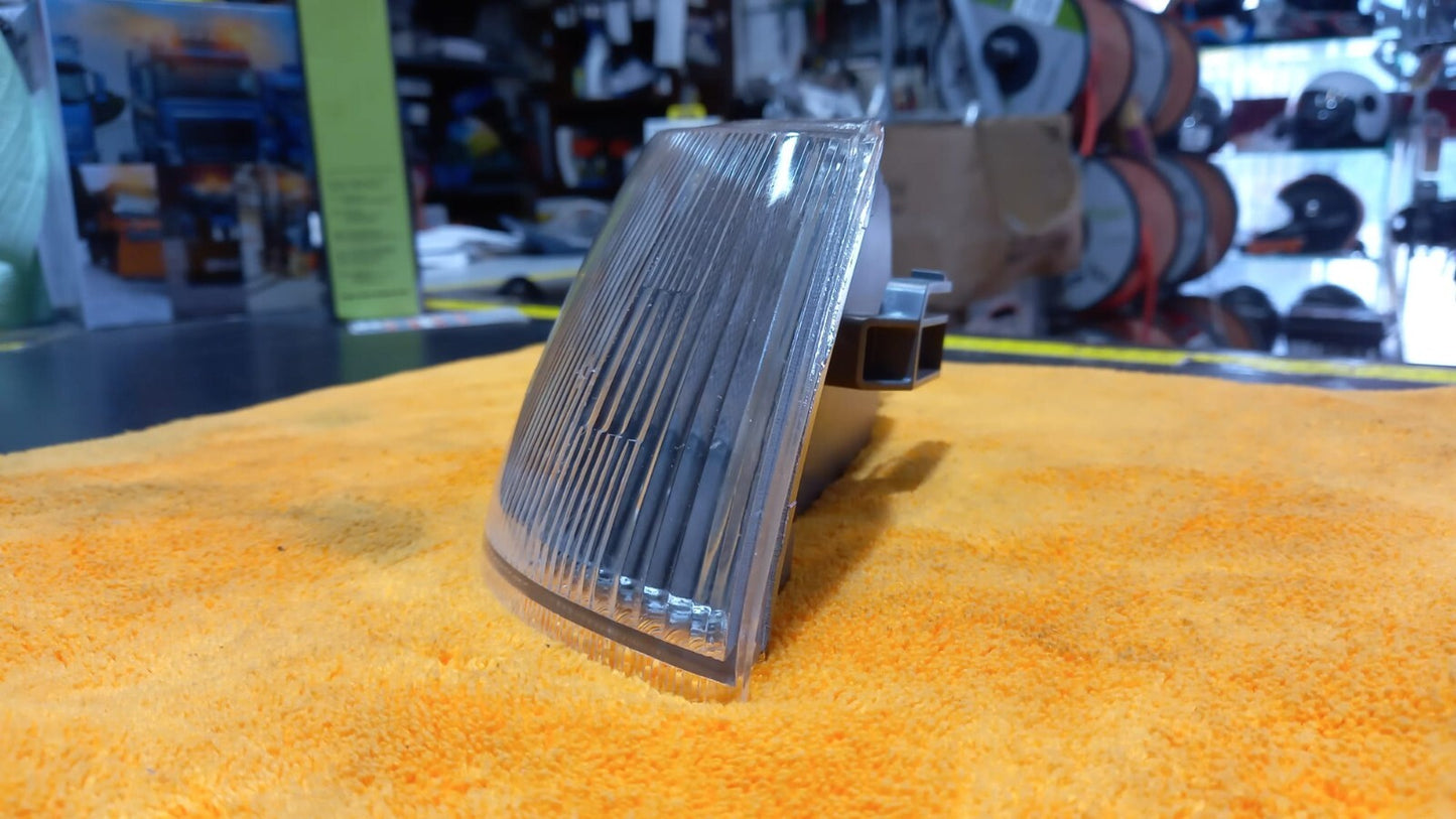 FANALE FRECCIA DX DESTRA CITROEN XANTIA DAL 1993 AL 1998