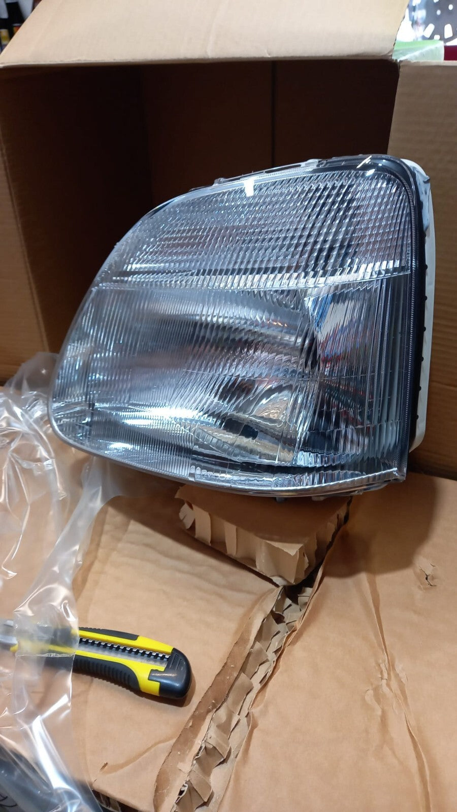VALEO 87685 FARO PROIETTORE SX SINISTRO  OPEL AGILA ,WAGON R DAL 2000 AL 2002