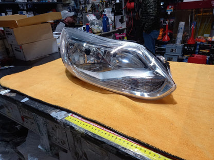 FARO,FANALE,PROIETTORE,DX DESTRO FORD FOCUS DAL 2011 AL 2013 PARABOLA CROMATA