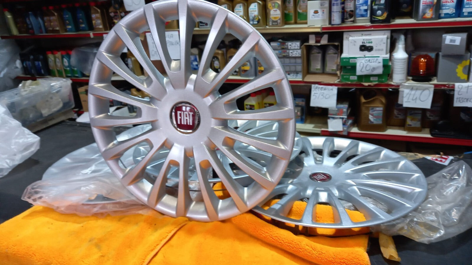 KIT 4 COPPE COPRICERCHI PER FIAT CROMA TUTTE DAL 2007 IN POI  CON CERCHIO 16''