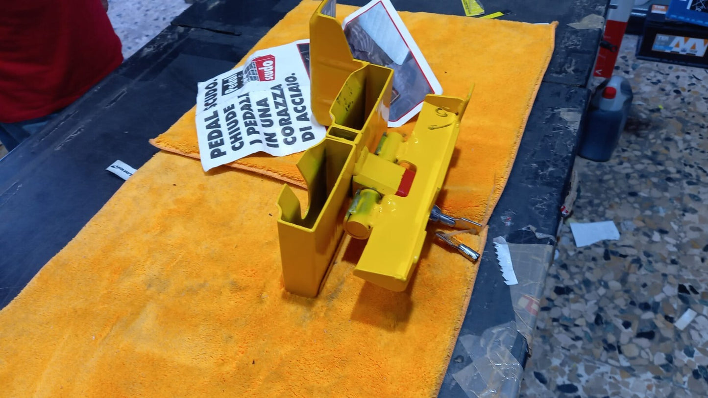 ANTIFURTO AUTO BLOCCA I PEDALI DELLA TUA AUTO ''PEDAL SCUDO FACILE ISTALLAZIONE