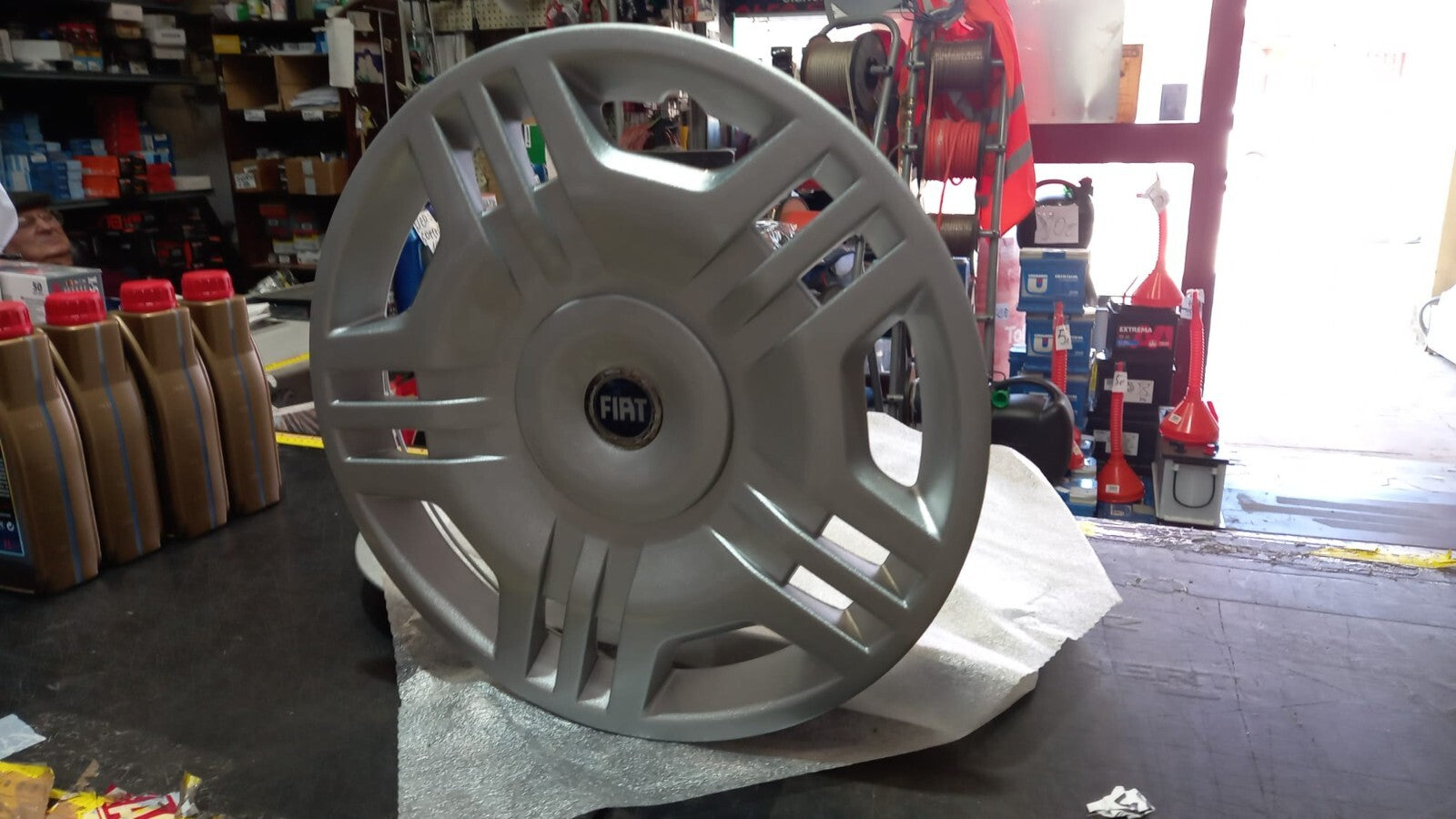 KIT 4 COPPE COPRICERCHI PER FIAT PUNTO DAL 2003 IN POI CON CERCHIO 15''