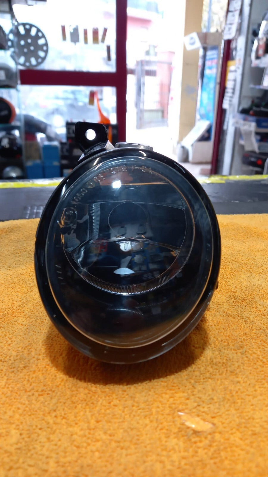 FENDINEBBIA DESTRO  VOLKSWAGEN   JETTA ,GOLF GTI,GTD,AMAROK,SCIROCCO,UP,