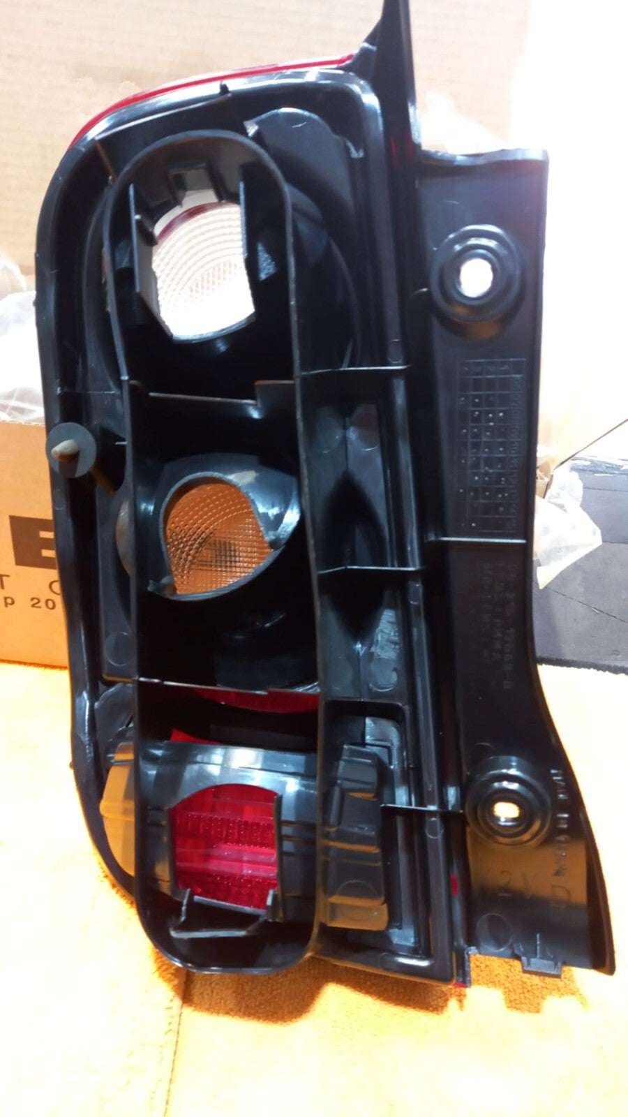 FANALE POSTERIORE DX DESTRO ROSSO NISSAN MICRA 01/03  AL 09/10