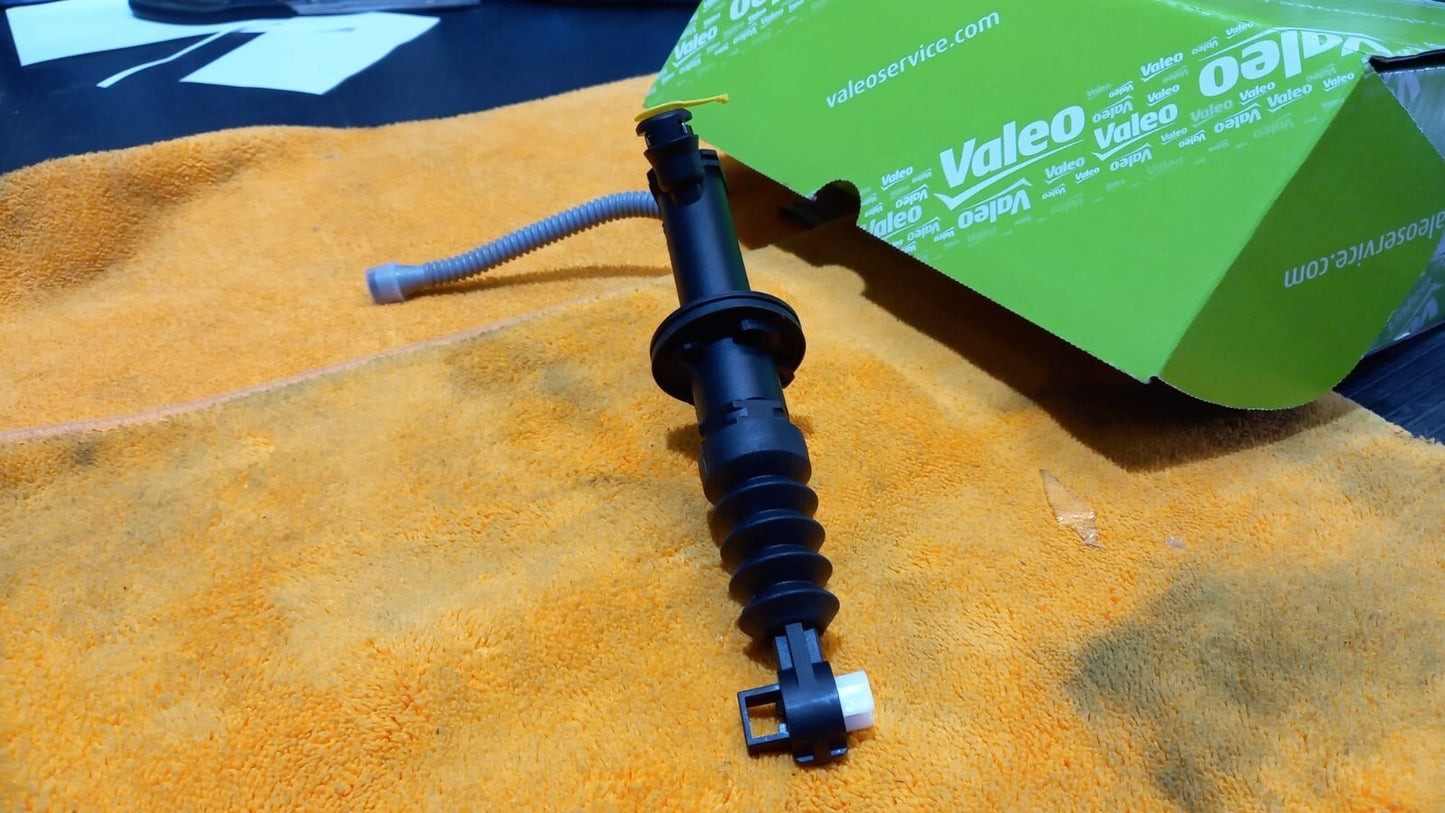 874349 VALEO=306100642R= 306105773R  POMPA FRIZIONE RENAULT CLIO 2013CAPTUR 2015