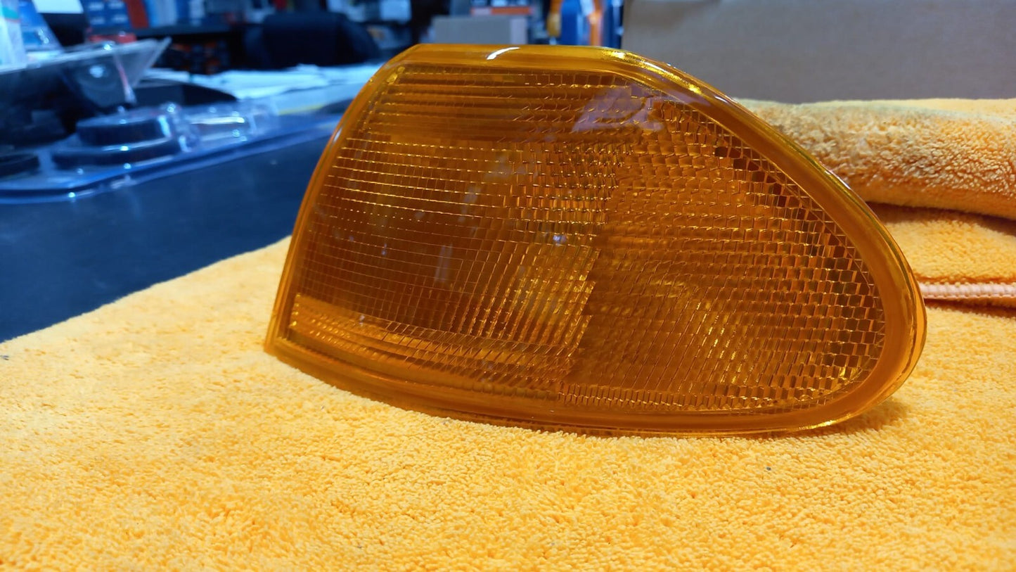 FANALE FRECCIA ANTERIORE SX SINISTRA OPEL ASTRA DAL 1991 AL 1995