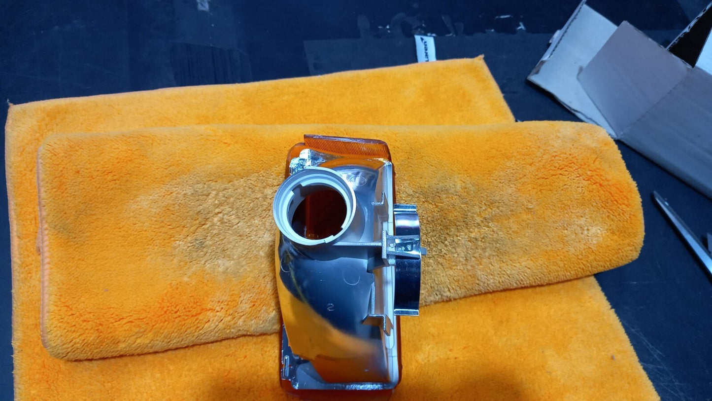 FANALE FRECCIA ANTERIORE DX DESTRA OPEL CORSA 1983 AL 1990