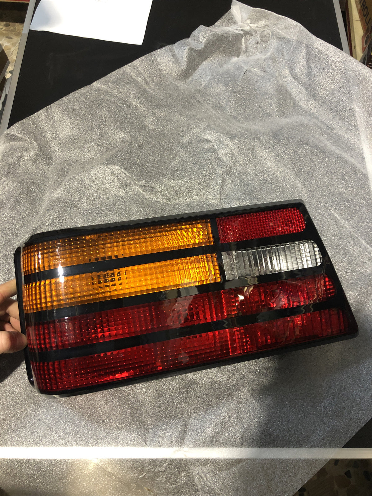 FANALE POSTERIORE SX SINISTRO PER FORD ORION DAL  1986 IN POI  6138969 ORIGINALE