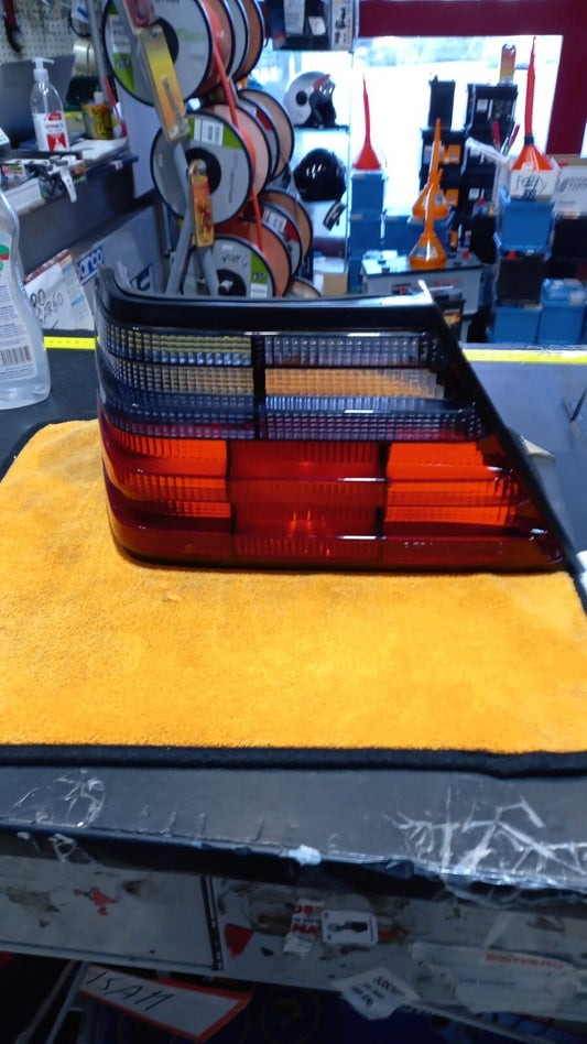 GEMMA FANALE POSTERIORE SX SINISTRA MERCEDS W124 DAL 1985 AL 1993