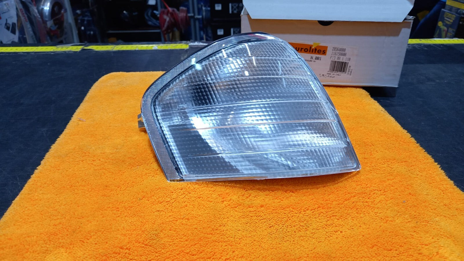 FANALE FRECCIA ANTERIORE DX DESTRA MERCEDES CLASSEC DAL 1993 AL 2000