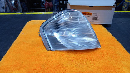FANALE FRECCIA ANTERIORE DX DESTRA MERCEDES CLASSEC DAL 1993 AL 2000