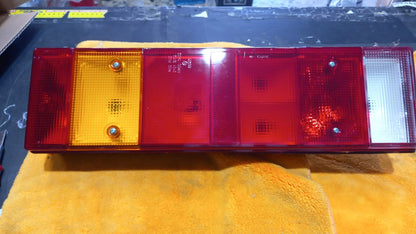 FANALE POSTERIORE SX SINISTRO PER IVECO CAMION AUTOACARRI ,TIR,BILICI,FURGONI