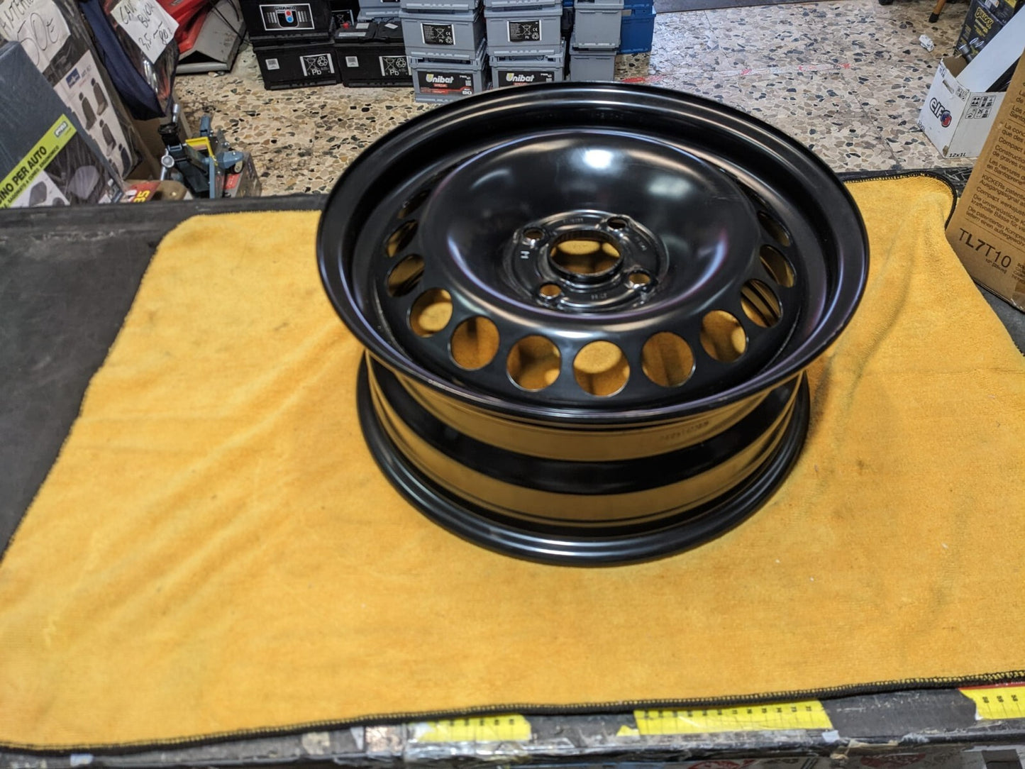 CERCHIO RUOTA IN ACCIAIO R1-1648 R15 OPEL ADAM, CORSA D, CORSA E 2006 IN POI