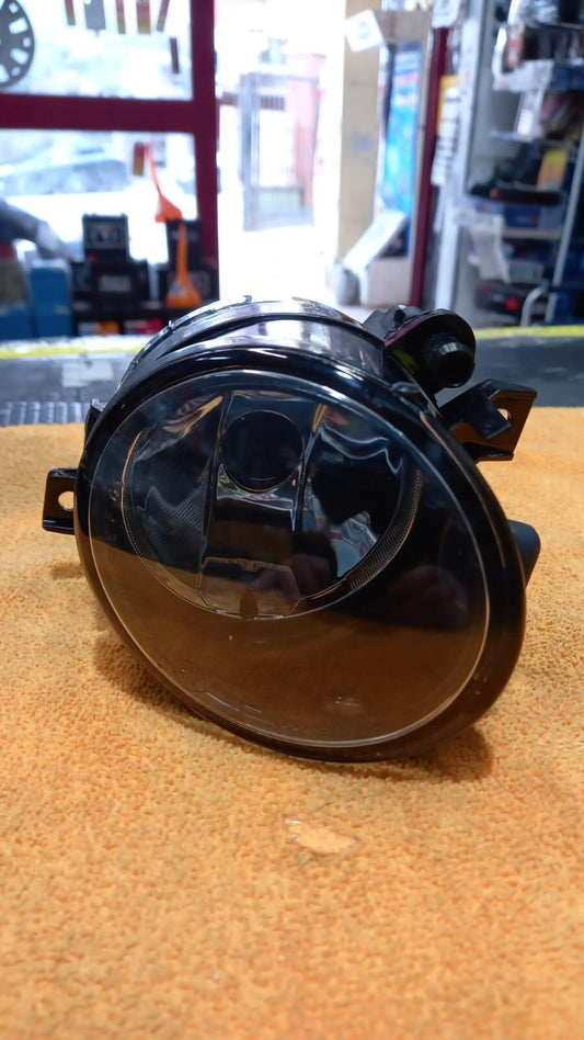 FENDINEBBIA DESTRO  VOLKSWAGEN   JETTA ,GOLF GTI,GTD,AMAROK,SCIROCCO,UP,