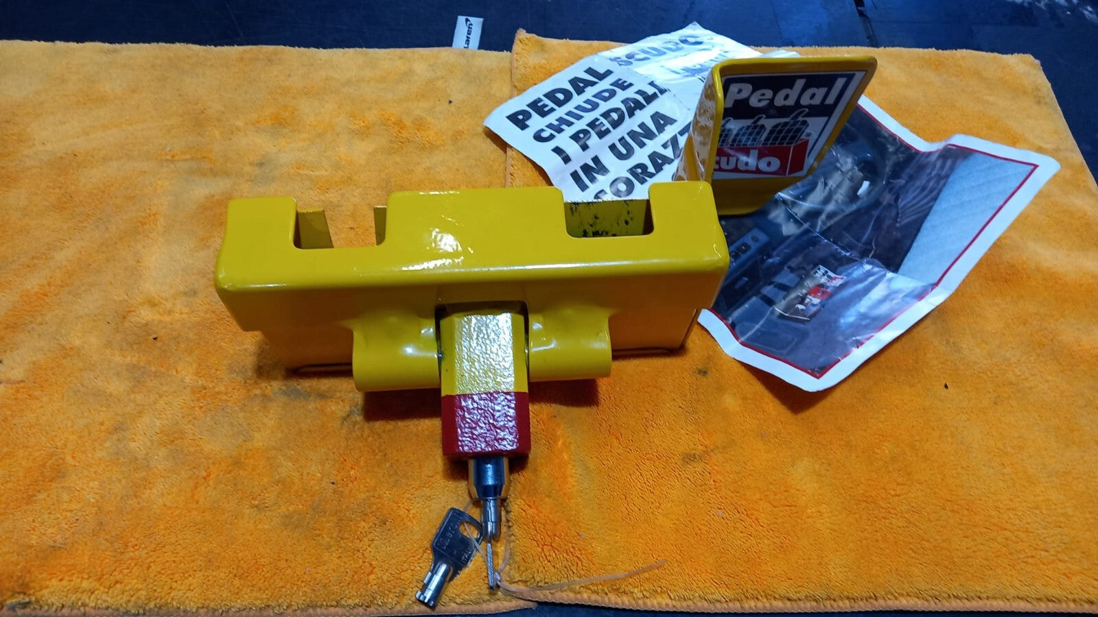 ANTIFURTO AUTO BLOCCA I PEDALI DELLA TUA AUTO ''PEDAL SCUDO FACILE ISTALLAZIONE