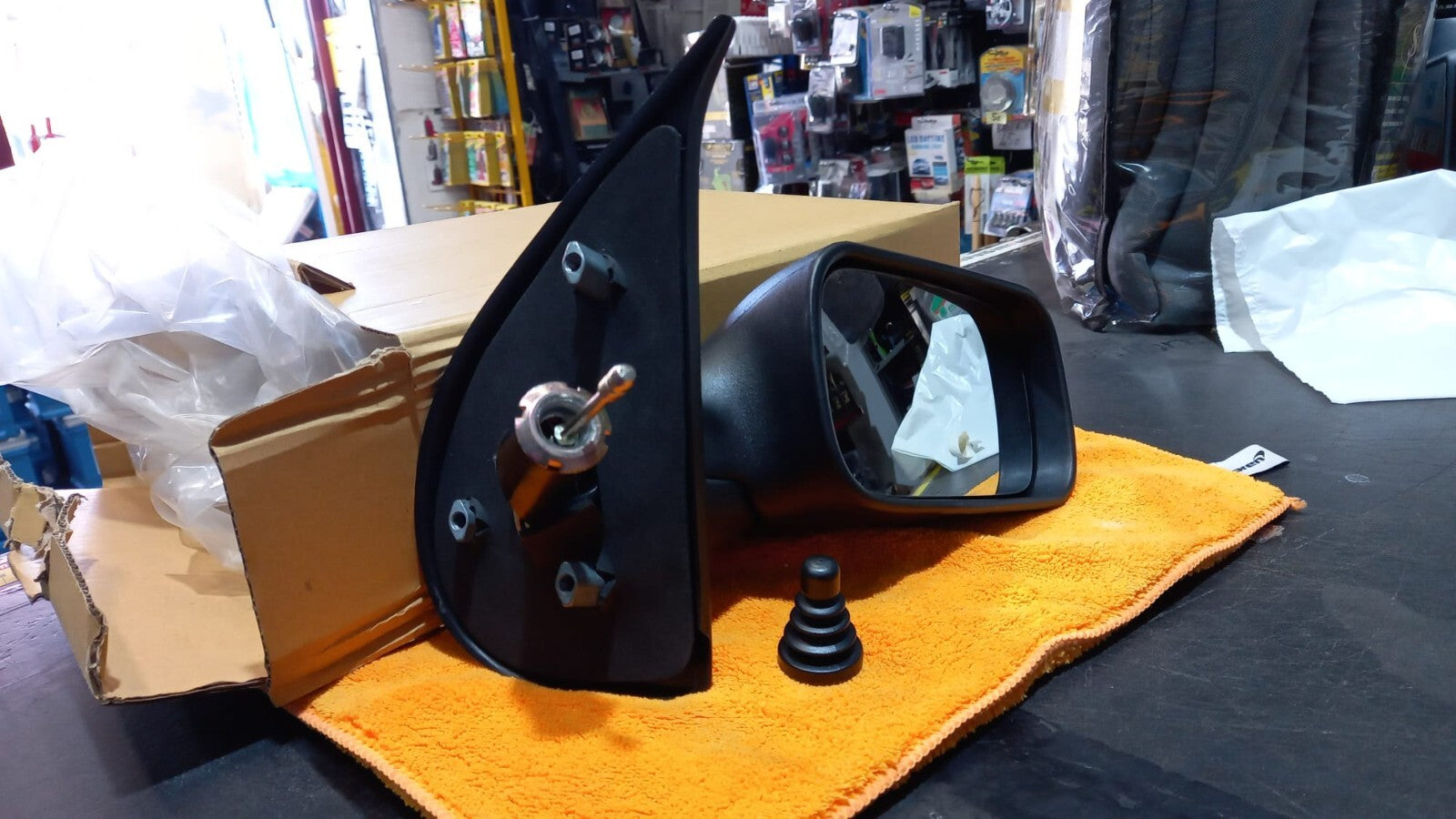 SPECCHIO RETROVISORE DX DESTRO FIAT PUNTO DAL 1993 AL 1999 TUTTE