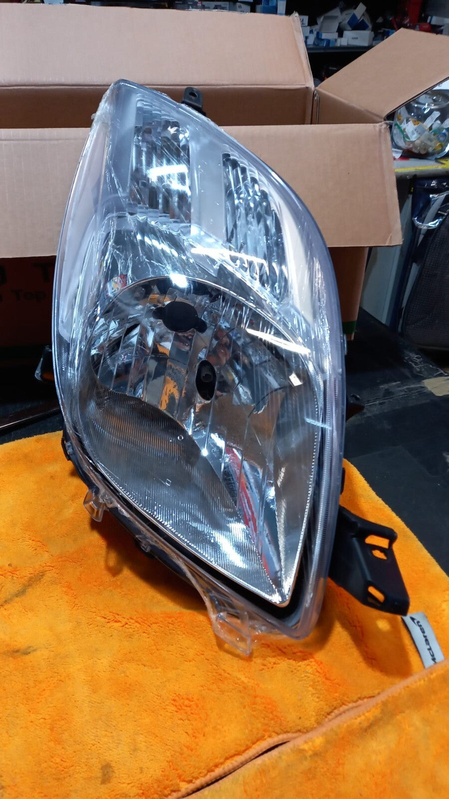 DEPO 24200 FARO PROIETTORE DX DESTRO TOYOTA YARIS DAL 2006 AL 2008 MD.ICHIKOH