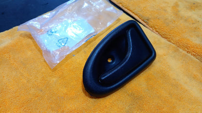 MANIGLIA INTERNA DX DESTRA IVECO DAILY DAL 2000 AL 2006