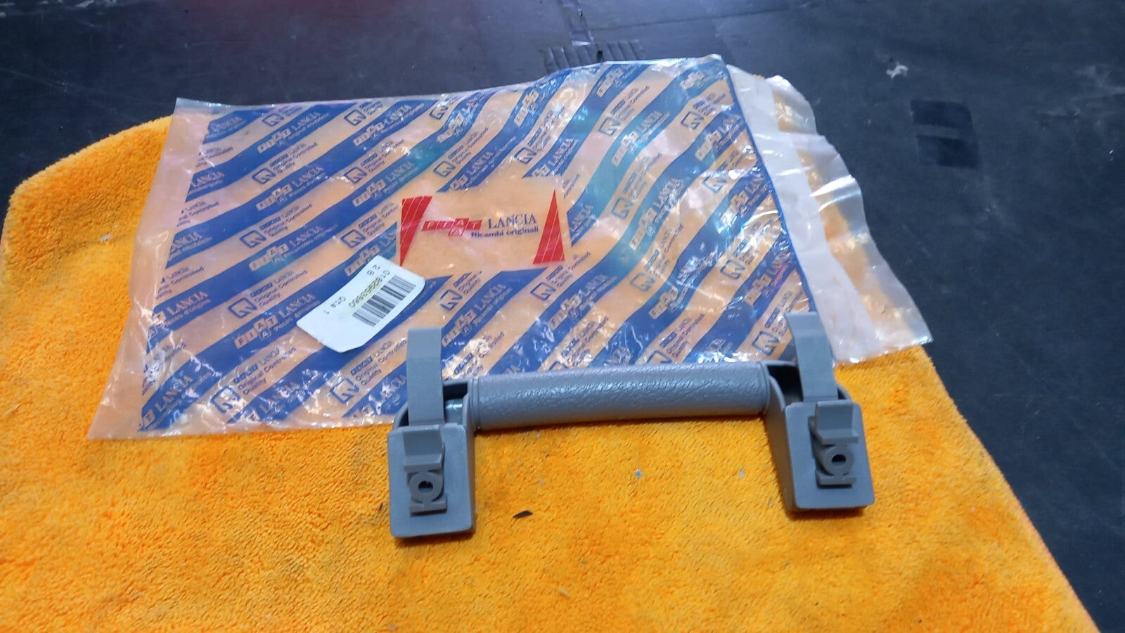 Fiat Punto Dal 1993 Al 1997 Maniglia Anteriore  Nuovo Originale 182953860