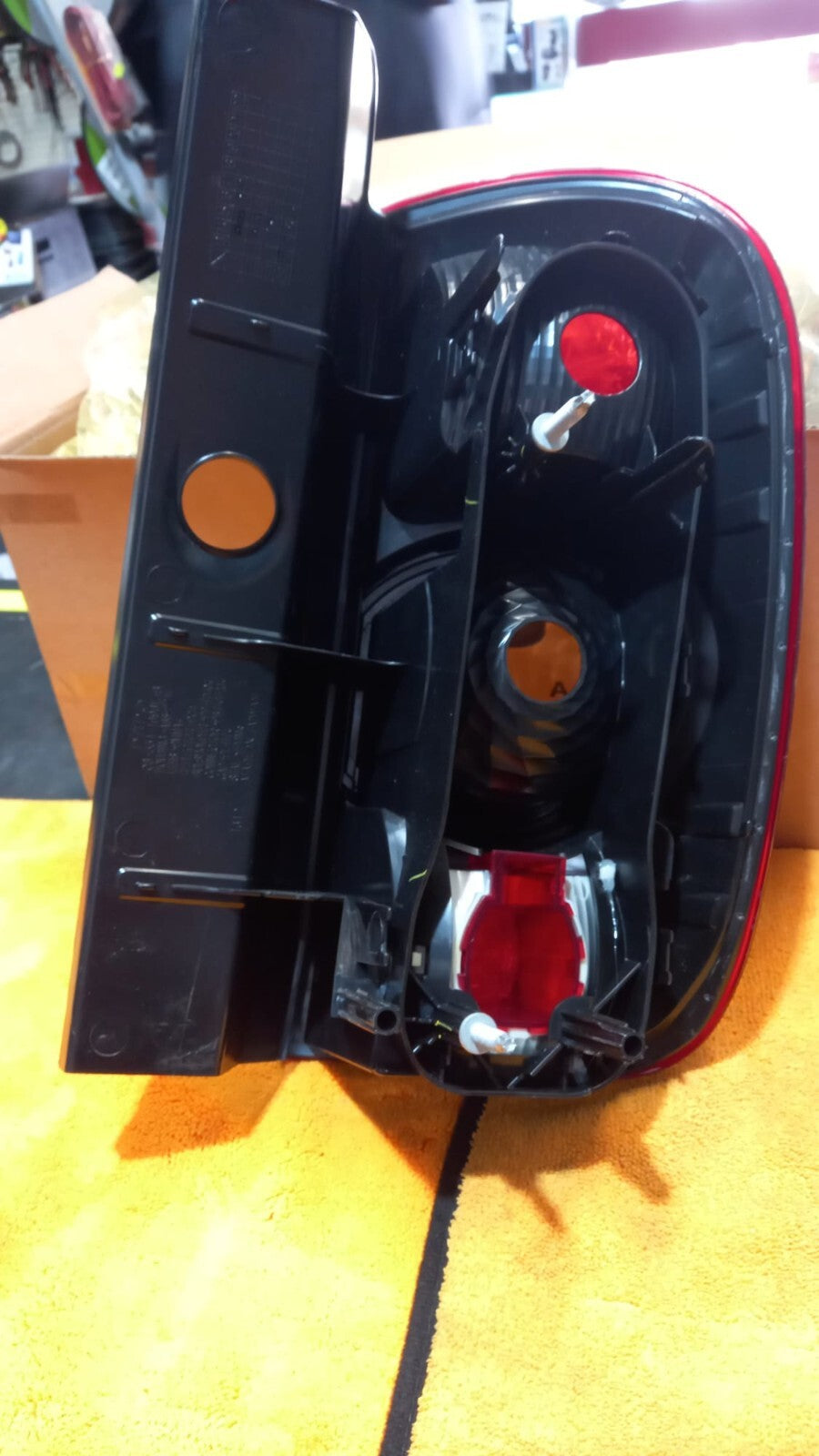FANALE POSTERIORE SX SINISTRO DACIA DUSTER DAL 2010 IN POI