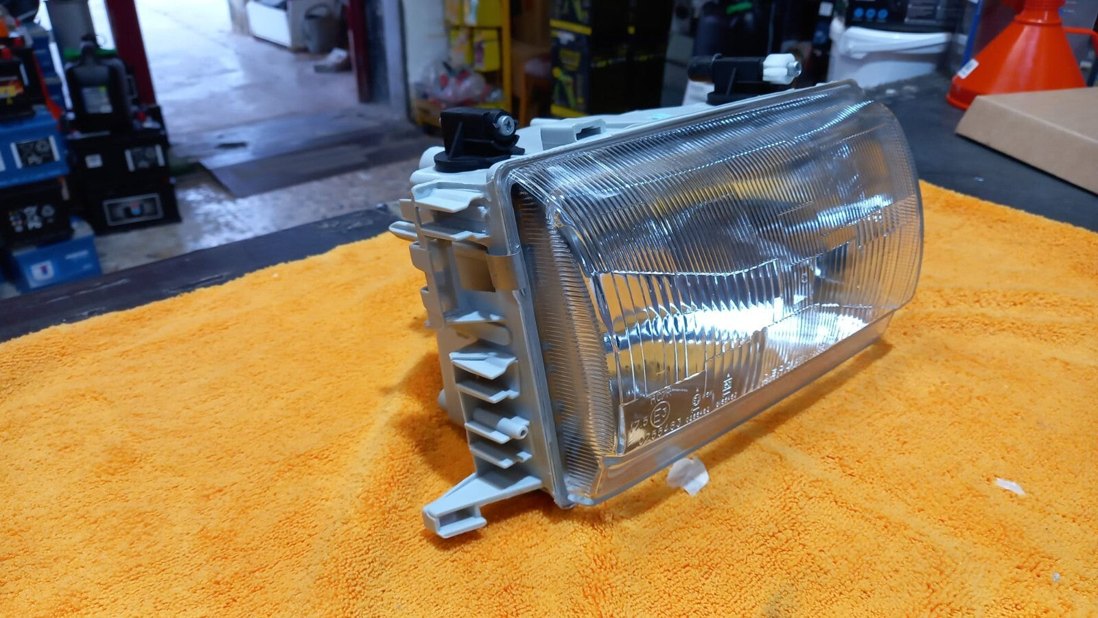 FANALE FARO PROIETTORE DX DESTRO FIAT TIPO DAL 1993 IN POI