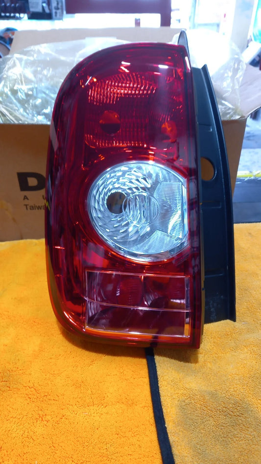 FANALE POSTERIORE SX SINISTRO DACIA DUSTER DAL 2010 IN POI