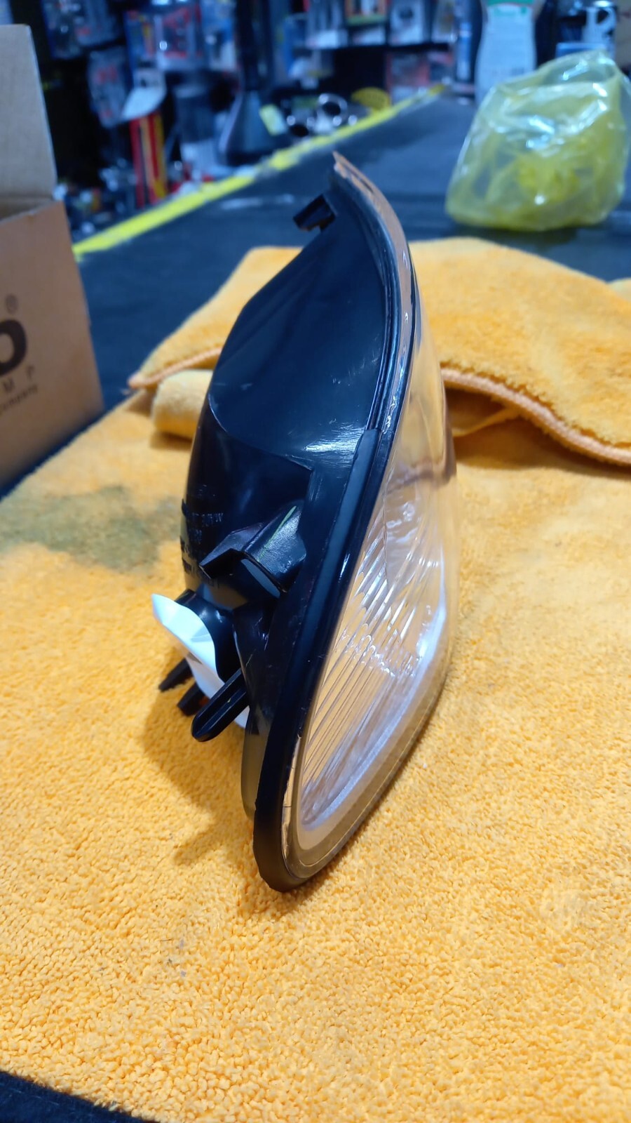 FANALE FRECCIA ANTERIORE BMW SERIE 3 E46 2001 BERLINA SX (SINISTRO) CORNICE CROM
