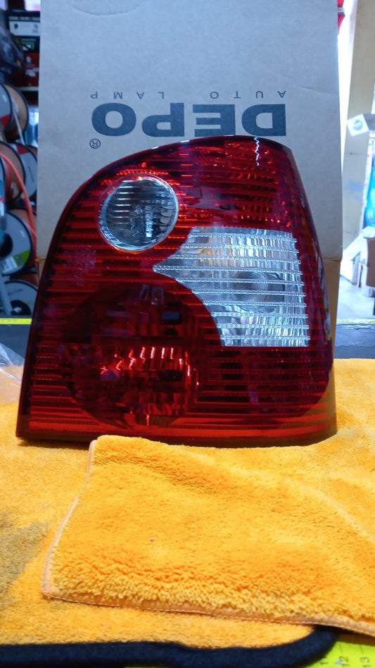 DEPO 441-1973-UE-CR FANALE POSTERIORE DX DESTRO VOLKSWAGEN POLO DAL 2001 AL 2005
